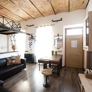 House Borgo Pio 195 Rome